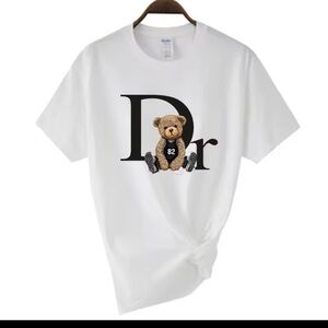 ❌sold ❌White T-Shirt with Bear Graphic